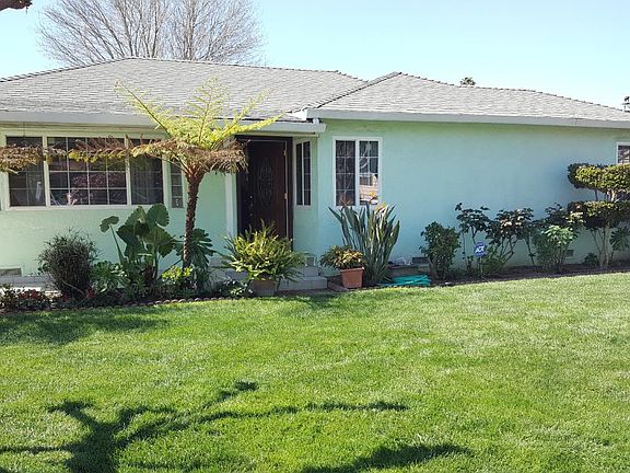 5th image of 383 Nancy Ln