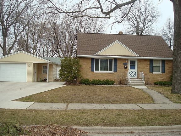 House with Garage