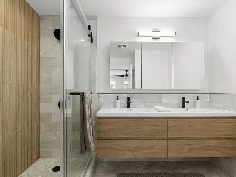13 Shore Rd — Photo 14