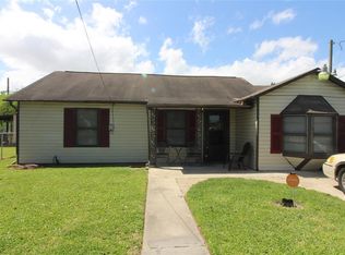 1213 Ash St, Baytown, TX 77520