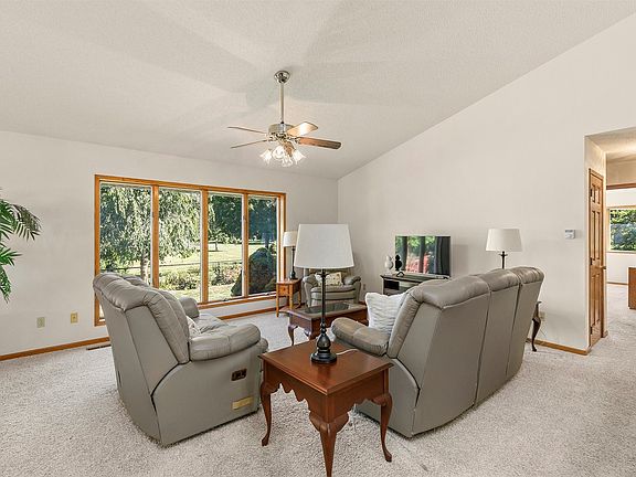 5th image of 5821 S Winwood Dr