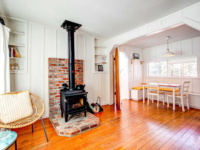 506 N Fairview St — Photo 14