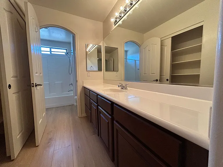 11783 N 143rd Ave — Photo 20