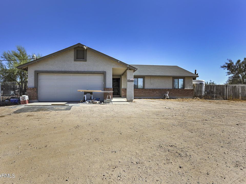 1st image of 925 N 104TH Street
