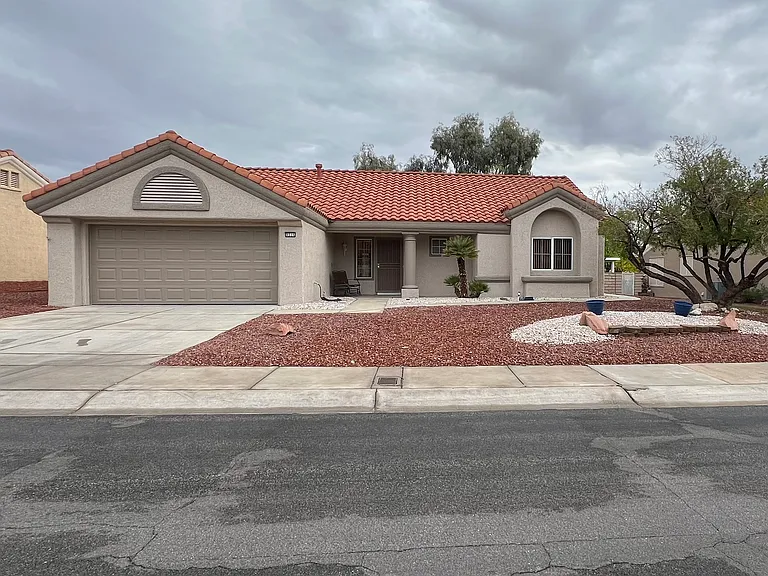 8516 Linderwood Dr — Photo 1