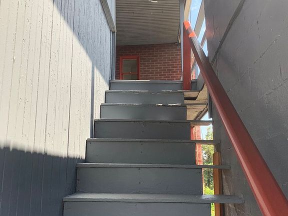 2nd image of 243 N Potomac St #C