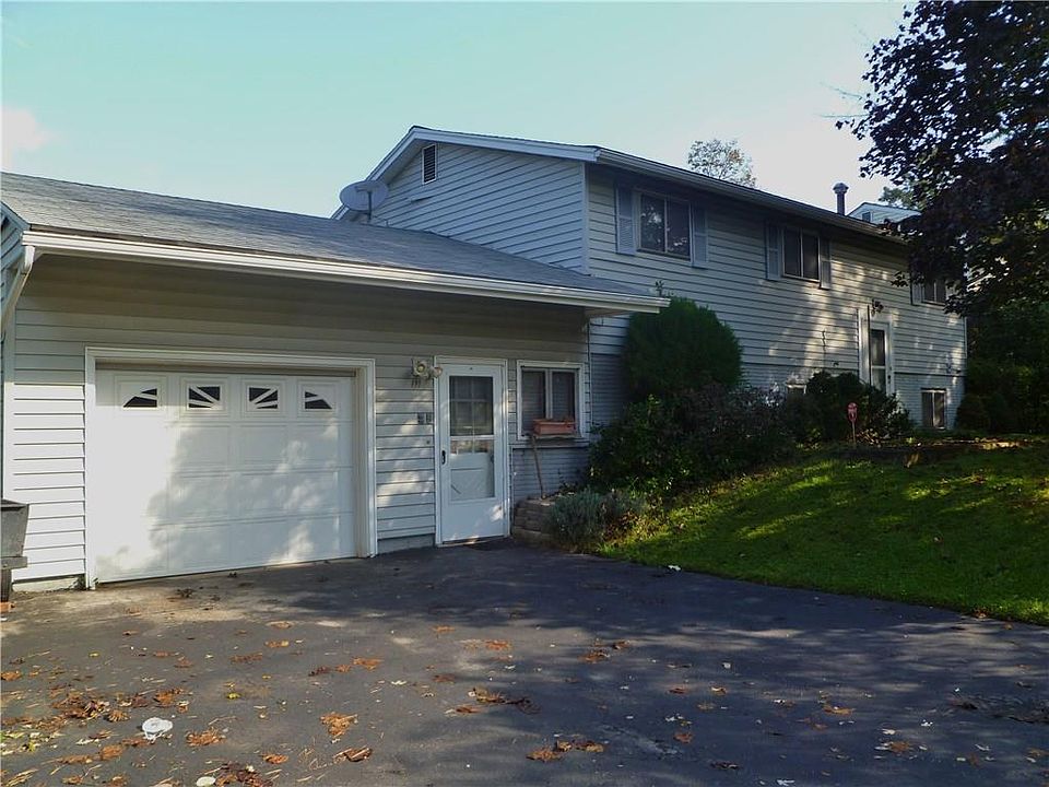 1st image of 111 Florendin Dr