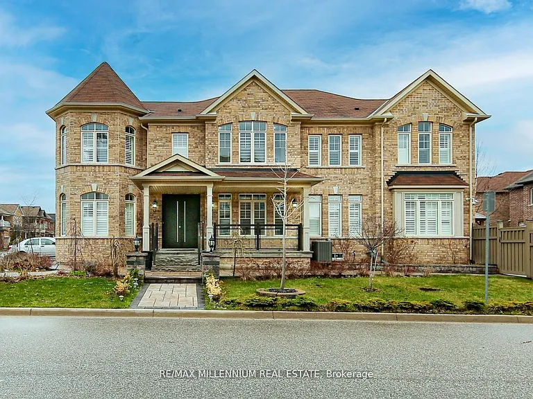 51 Kincardine St — Photo 1
