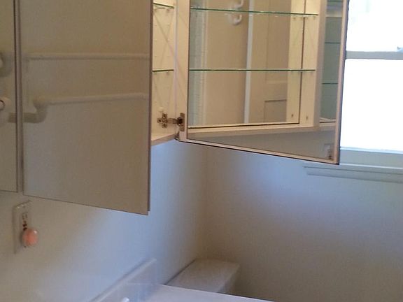 Bathroom w/Custom Mirrors