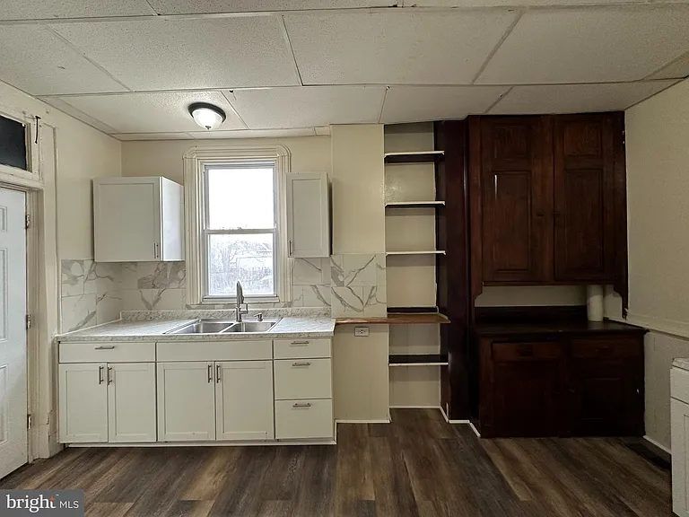 414 S Potomac St — Photo 22