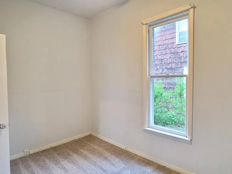 506 Dupage St — Photo 12