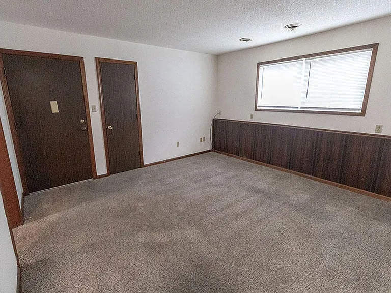 2908 Leeway Dr #D — Photo 5
