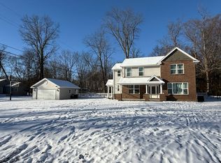 16135 Henry Ruff St, Livonia, MI 48154