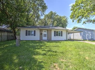 1951 King Arthur Dr, Decatur, IL 62526