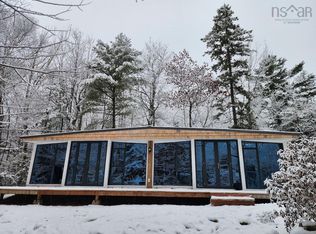 25 Hirtle Dr, Lunenburg, NS B0R1E0