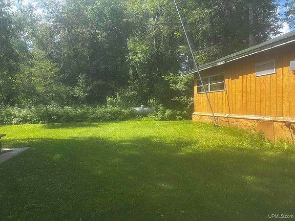 4th image of W8448 Leeman Rd