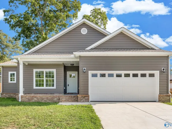 402 Woodall St SW, Hartselle, AL 35640