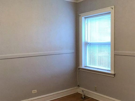 5th image of 2408 W Grace St #1