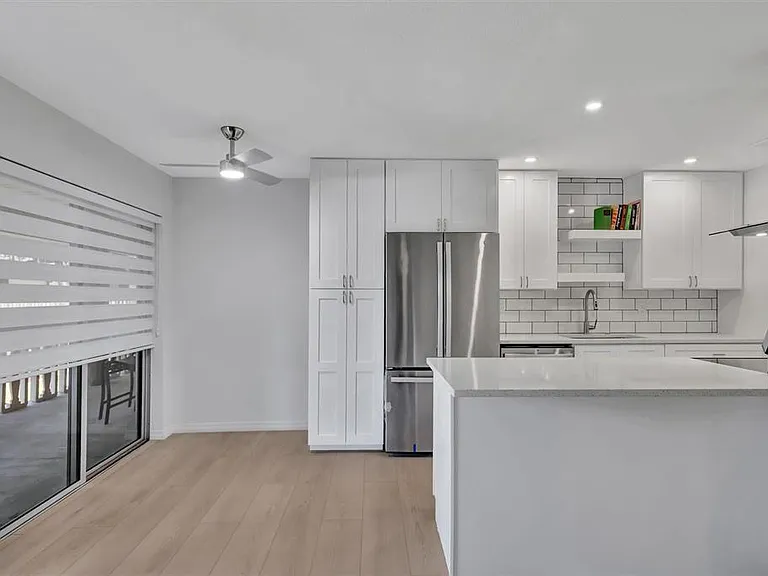 650 Pinellas Point Dr S #216 — Photo 9