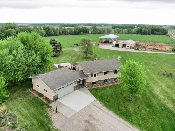31528 63rd St, Royalton, MN 56373