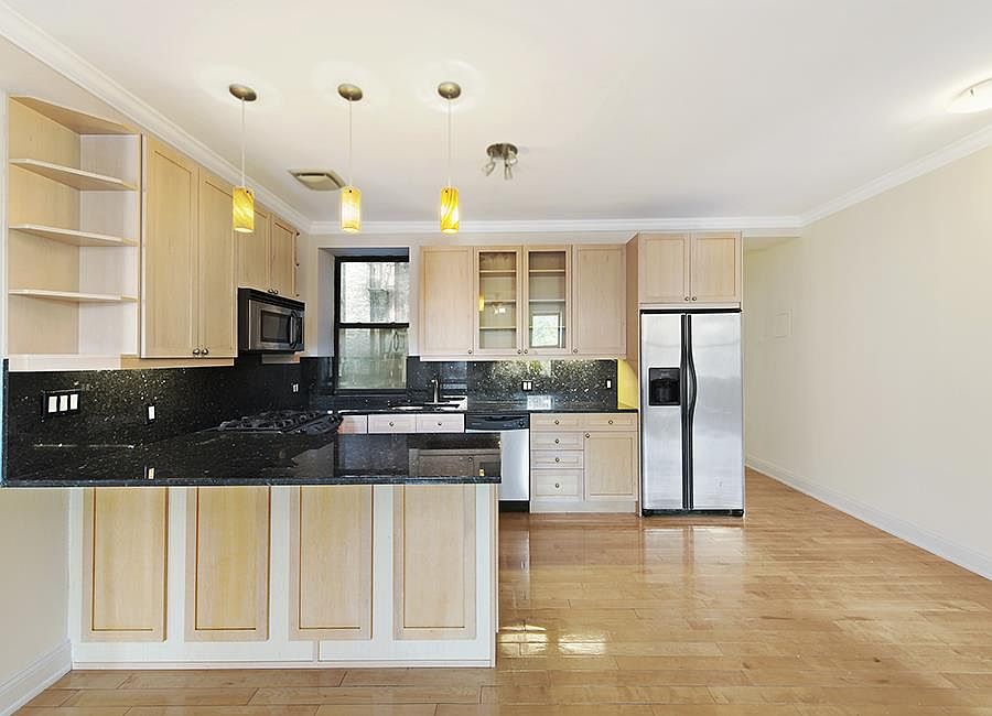 1st image of 742 Saint Nicholas Ave APT 20
