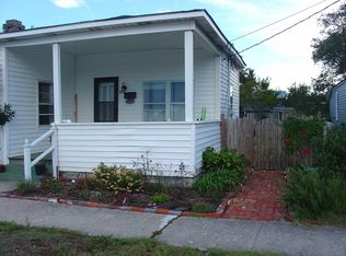 613 Pine St, Beaufort, NC 28516