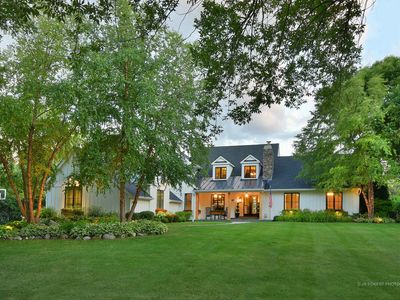 45 W Honeysuckle Rd, Lake Forest, IL, 60045