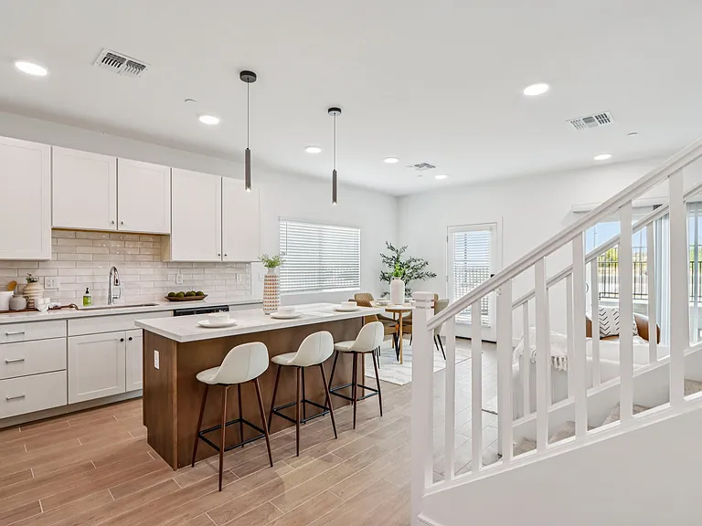 Elevate at Red Mountain Townhomes — Photo 52