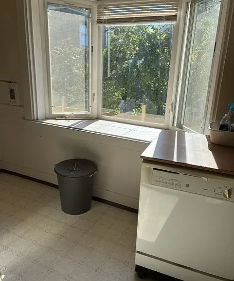 106 Newton St — Photo 11