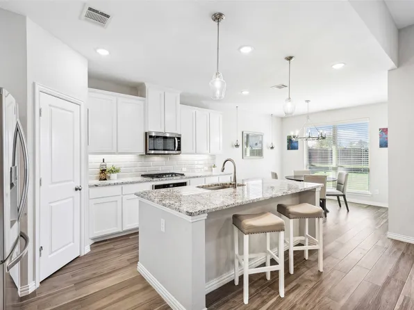 1407 Monarch Trl, Northlake, TX 76226