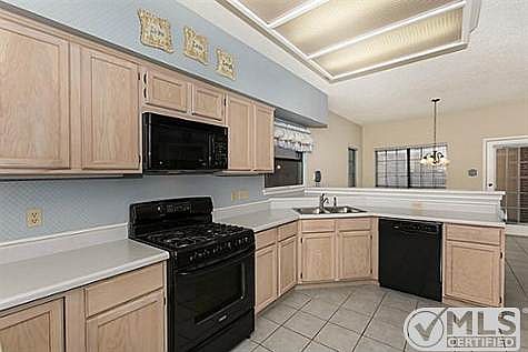 5th image of 2413 Heatherdale Dr