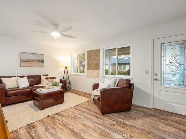 10166 Disney Cir, Huntington Beach, CA 92646