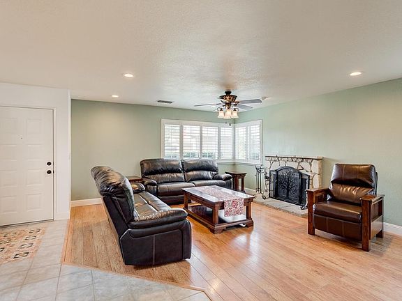 4th image of 7309 Sage Oak Ct