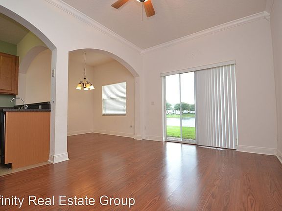 4th image of 840 Park Grove Ct