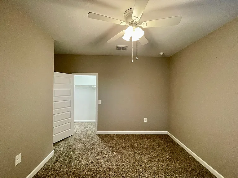 23955 W Watkins St — Photo 21