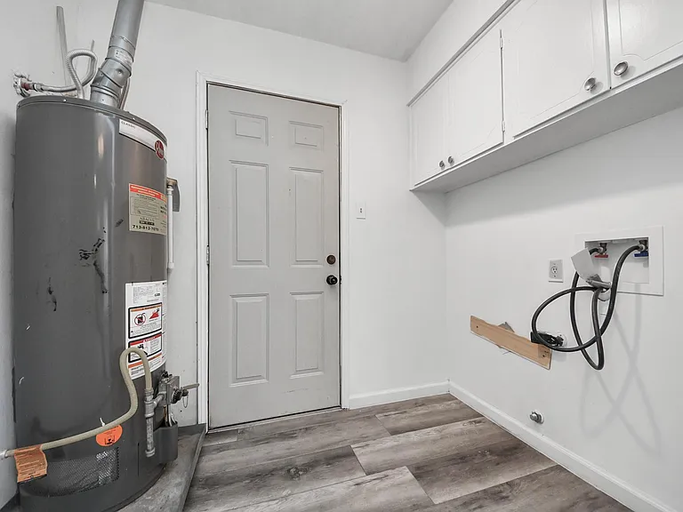 8011 La Roche Ln — Photo 27