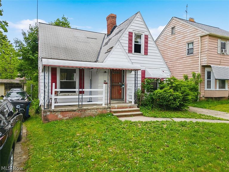 Listing photo 3