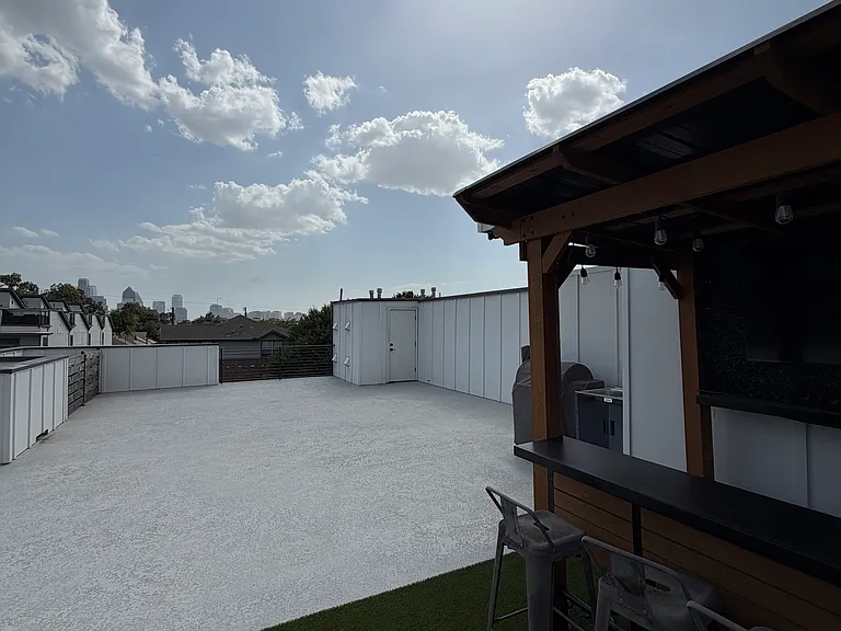 1926 California Dr — Photo 22