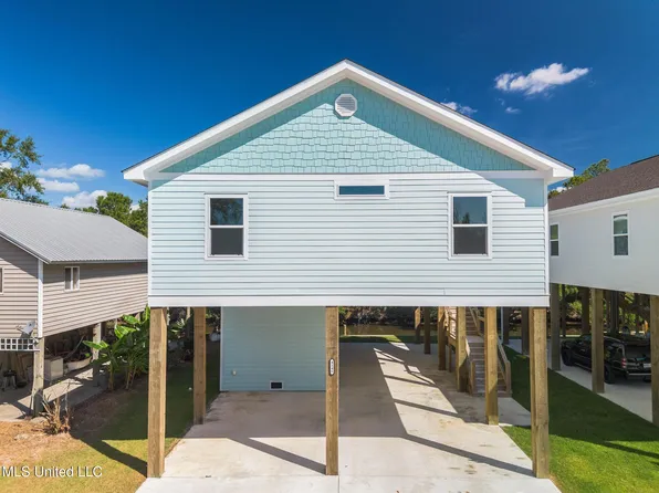 4146 20th Ave, Bay Saint Louis, MS 39520