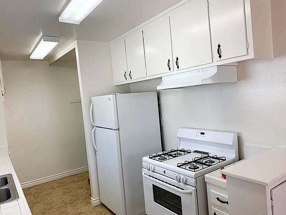 4th image of 6907 Coldwater Canyon Ave