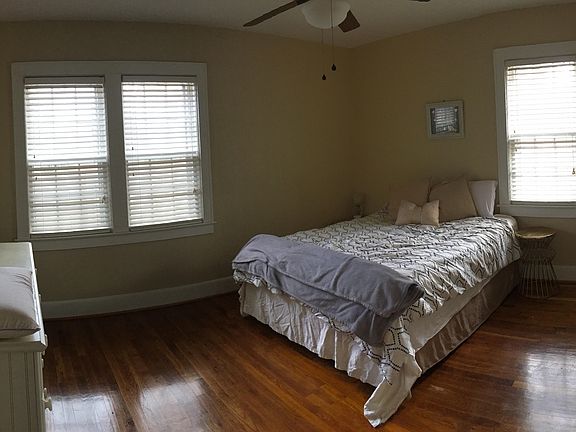2nd image of 709 W College Ave