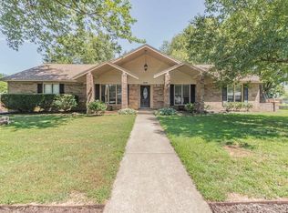 1009 S 21st St, Rogers, AR 72758