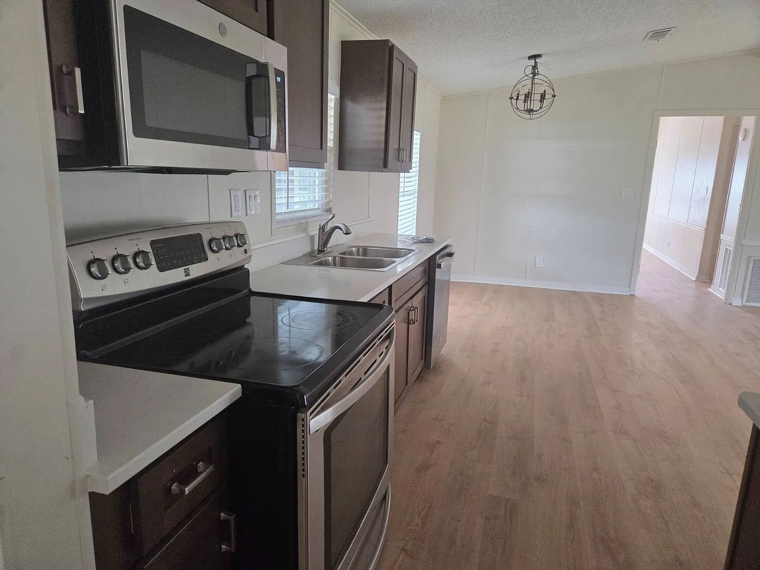 2 bed, 2.0 bath, $1,600 — Photo 4