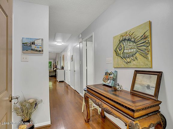 3rd image of 35 Moonlight Ln