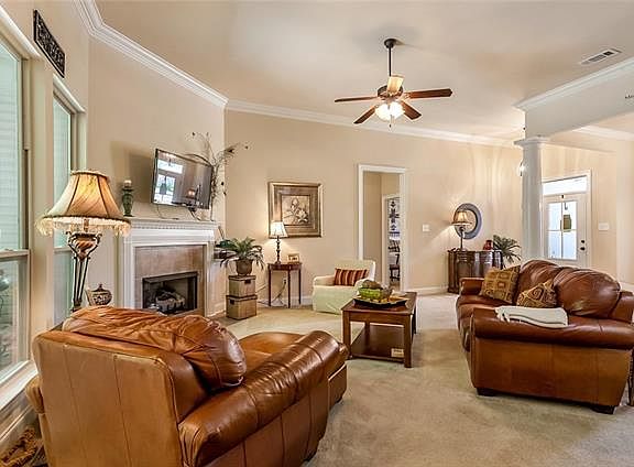 4th image of 851 Woodsprings Ct