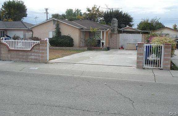 2nd image of 742 E Rosewood Ct