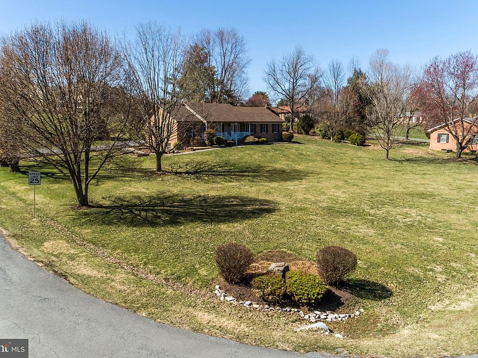 1st image of 100 Peach Orchard Ln