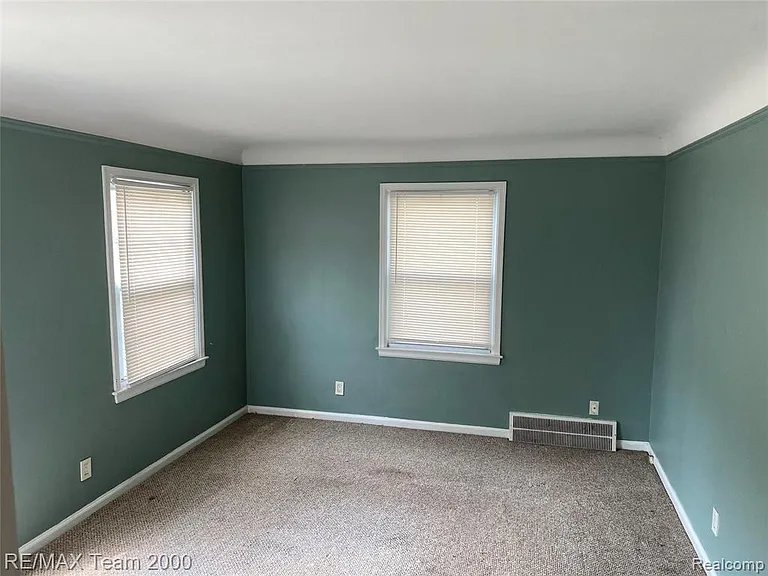 24800 Cooke St — Photo 2