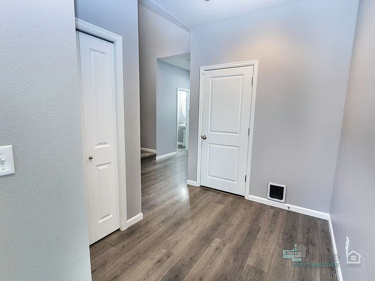 9729 SW 172nd Ave — Photo 8