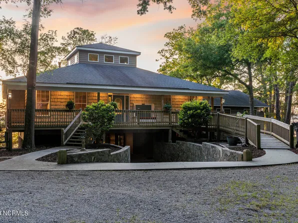 2129 Lands End Way SW, Supply, NC 28462